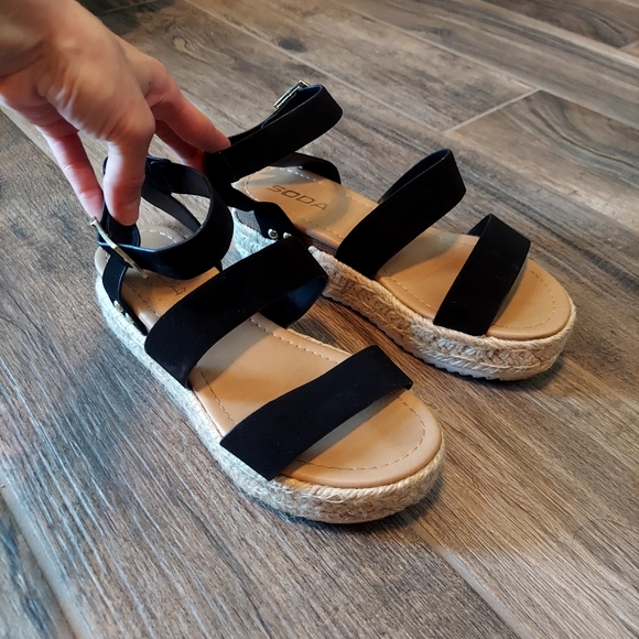 SODA Women's Black Espadrille Sandals - Picture 2 of 8